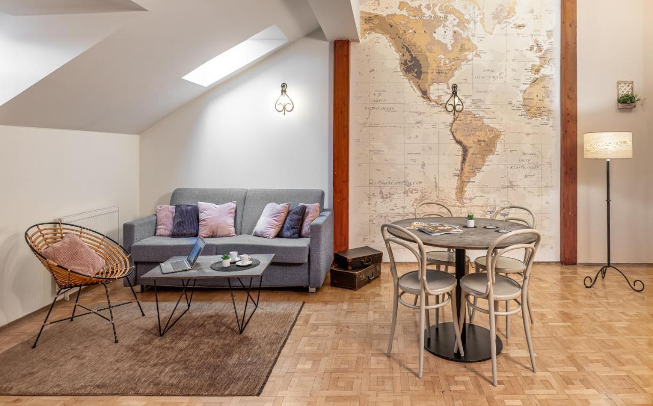 6 Continents Apartments By Adrez Prague Luaran gambar