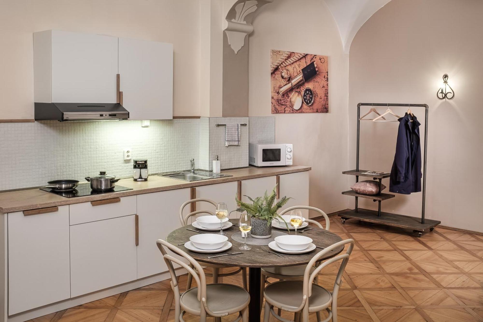 6 Continents Apartments By Adrez Prague Luaran gambar