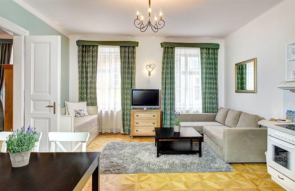 6 Continents Apartments By Adrez Prague Luaran gambar
